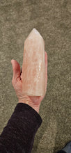 Load image into Gallery viewer, Rose Quartz Tower