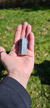 Load image into Gallery viewer, Blue Kyanite Point