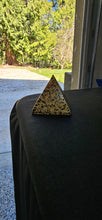 Load image into Gallery viewer, Dalmatian Jasper Pyramid