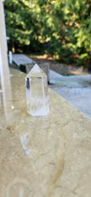 Load image into Gallery viewer, Clear Quartz Point