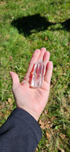 Load image into Gallery viewer, Clear Quartz Point
