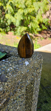 Load image into Gallery viewer, Tiger Eye Teardrop