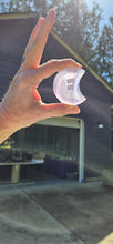 Load image into Gallery viewer, Fluorite Moon Dish