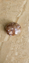 Load image into Gallery viewer, Flower Agate Palm Stone