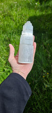 Load image into Gallery viewer, Selenite Tower