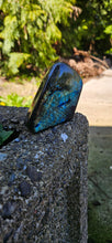 Load image into Gallery viewer, Labradorite Free Form