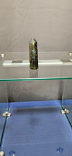 Load image into Gallery viewer, Labradorite Point