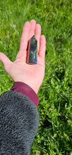 Load image into Gallery viewer, Labradorite Point
