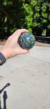 Load image into Gallery viewer, Kambaba Sphere