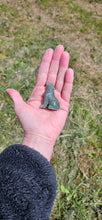 Load image into Gallery viewer, Green Aventurine Wolf