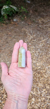 Load image into Gallery viewer, Lemon Quartz Point