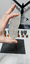 Load image into Gallery viewer, Fluorite Feather