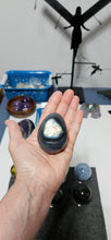 Load image into Gallery viewer, Orca Agate Egg