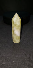 Load image into Gallery viewer, Lemon Quartz Point