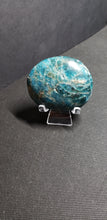 Load image into Gallery viewer, Blue Apatite Palm Stone