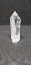 Load image into Gallery viewer, Clear Quartz Point