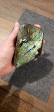 Load image into Gallery viewer, Labradorite Free Form