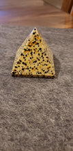 Load image into Gallery viewer, Dalmatian Jasper Pyramid