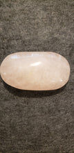 Load image into Gallery viewer, Rose Quartz Palm Stone