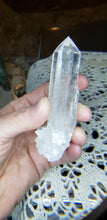 Load image into Gallery viewer, Clear Quartz Point