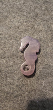 Load image into Gallery viewer, Fluorite Seahorse