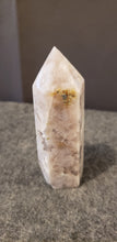 Load image into Gallery viewer, Flower Agate Point
