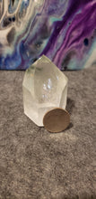 Load image into Gallery viewer, Clear Quartz Point