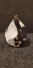 Load image into Gallery viewer, Orca Agate Flame