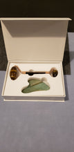 Load image into Gallery viewer, Gua Sha and Facial Roller Set
