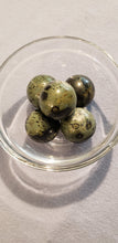 Load image into Gallery viewer, Kambaba Mini Sphere