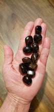 Load image into Gallery viewer, Garnet Tumble Stones