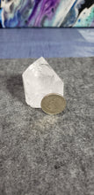 Load image into Gallery viewer, Clear Quartz Point
