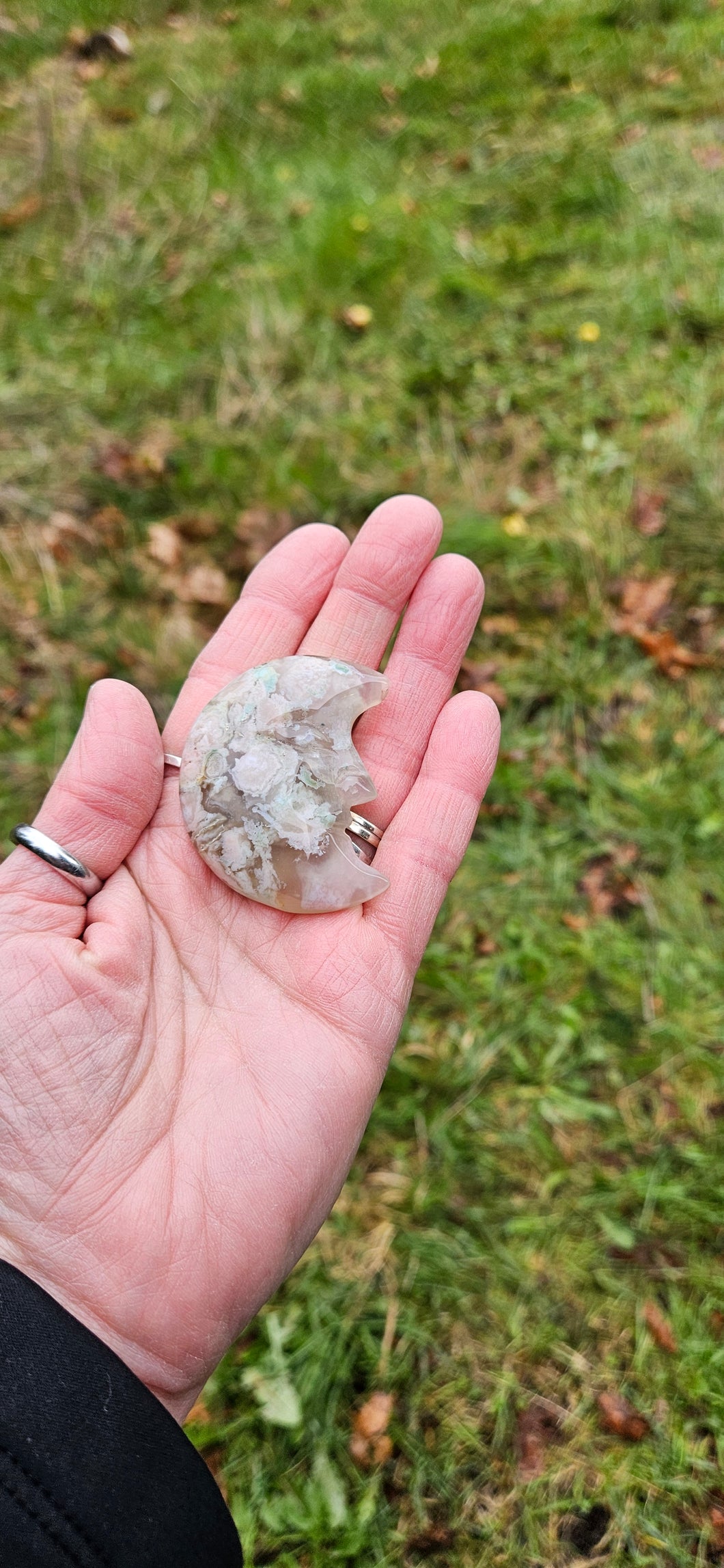 Flower Agate Moon Face