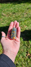 Load image into Gallery viewer, Blue Kyanite Point
