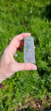 Load image into Gallery viewer, Labradorite Point
