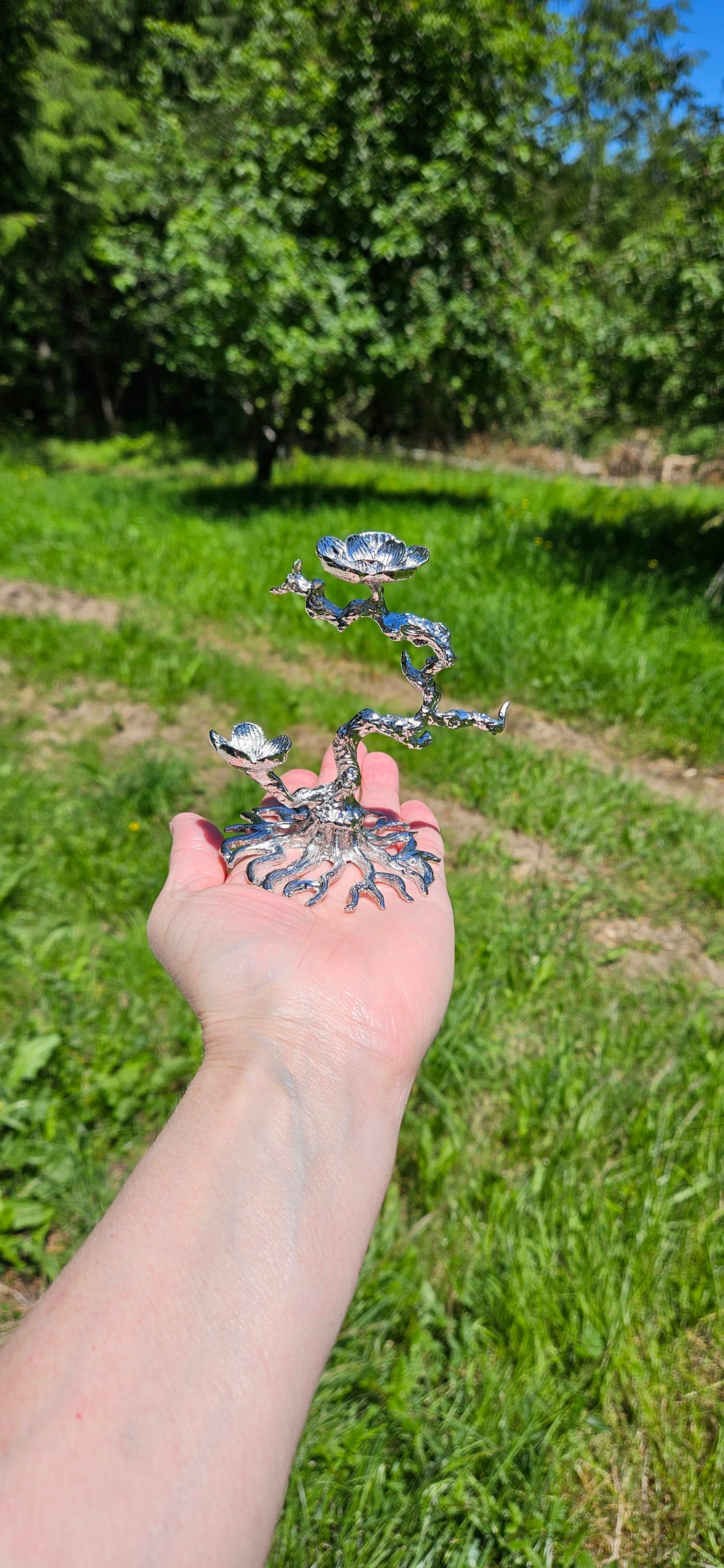 Silver Flower Sphere Stand