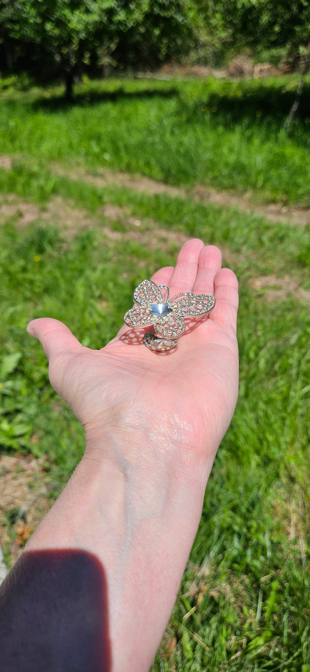 Silver Butterfly Sphere Stand