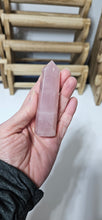 Load image into Gallery viewer, Rose Quartz Point
