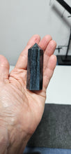 Load image into Gallery viewer, Blue Tiger Eye Point
