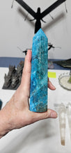 Load image into Gallery viewer, Blue Apatite Tower
