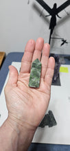 Load image into Gallery viewer, Chrome Diopside Point
