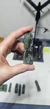 Load image into Gallery viewer, Chrome Diopside Point
