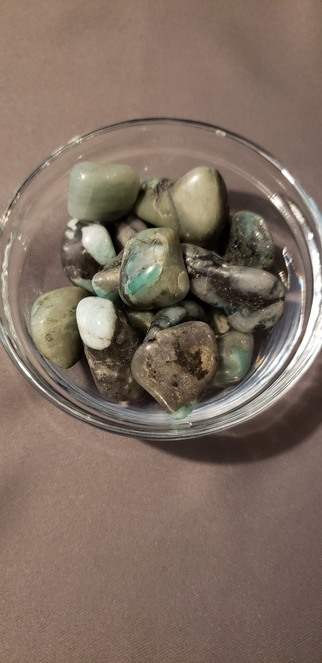 Emerald Tumble Stones