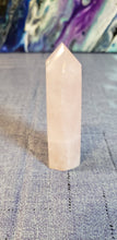 Load image into Gallery viewer, Rose Quartz Point
